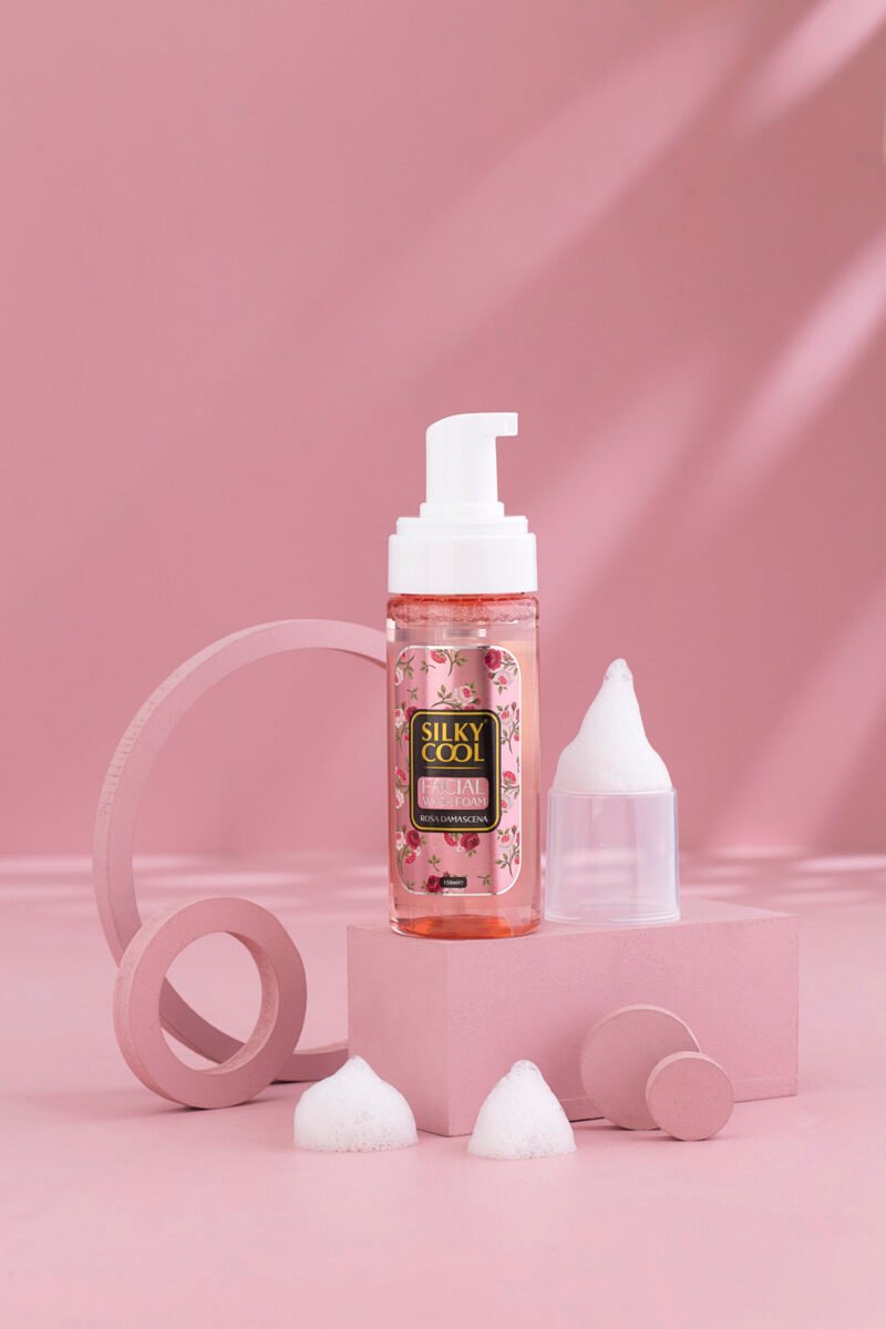 Face Wash Foam Rose 150ml - Image 2