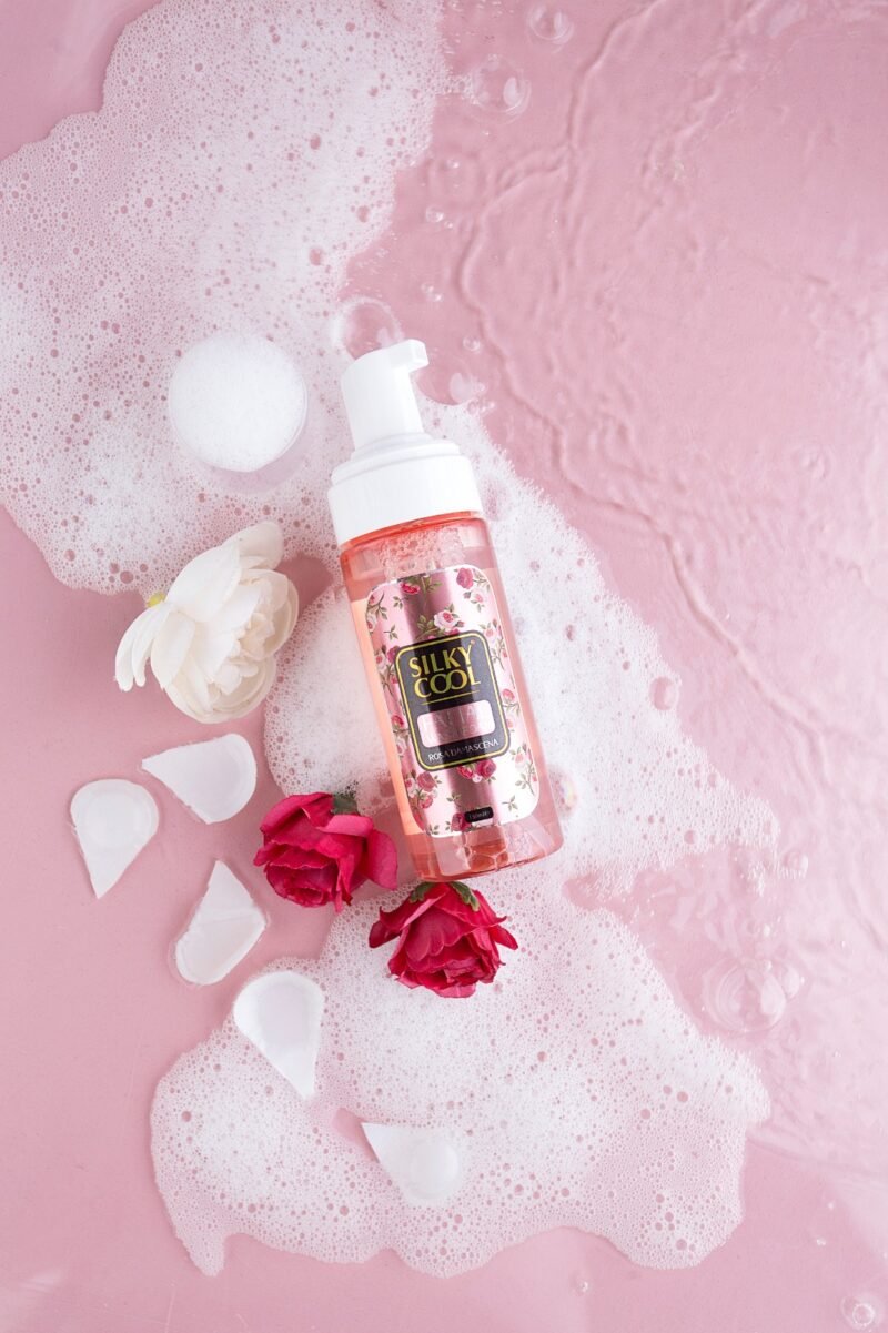 Face Wash Foam Rose 150ml - Image 3